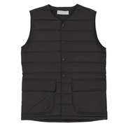 ストレッチのダウンベスト